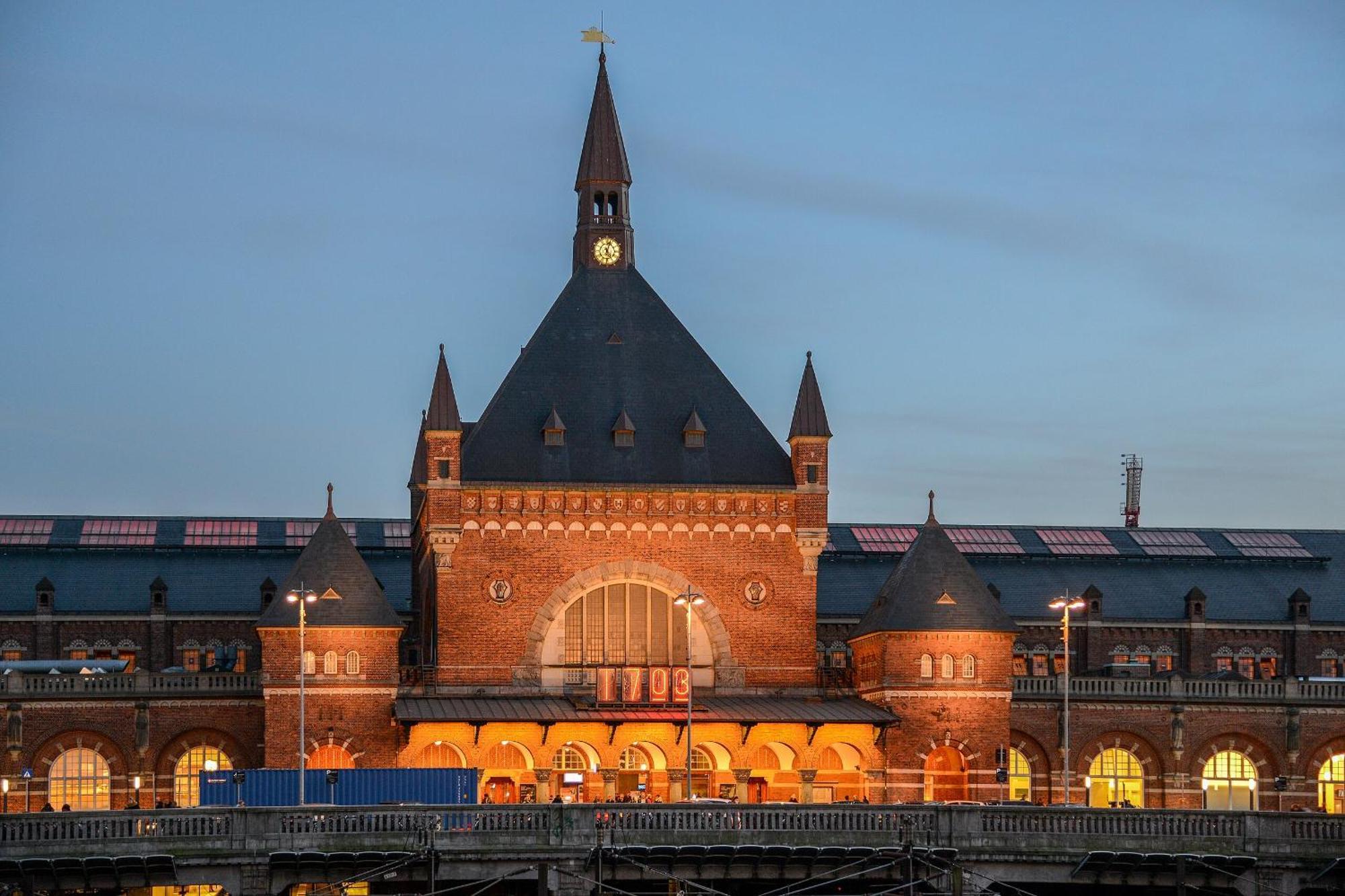 Central Copenhagen Apt With Balcony, Free Parking W Elevator Copenhaga Exterior foto
